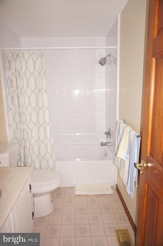 123 SHELLY LN, Delran, NJ 08075