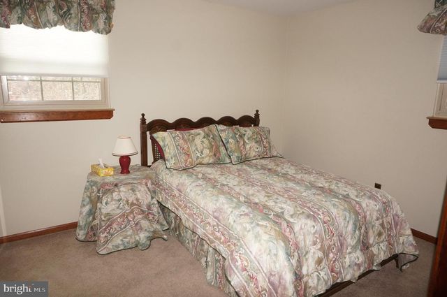 123 SHELLY LN, Delran, NJ 08075