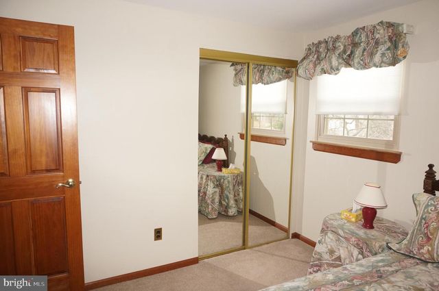 123 SHELLY LN, Delran, NJ 08075