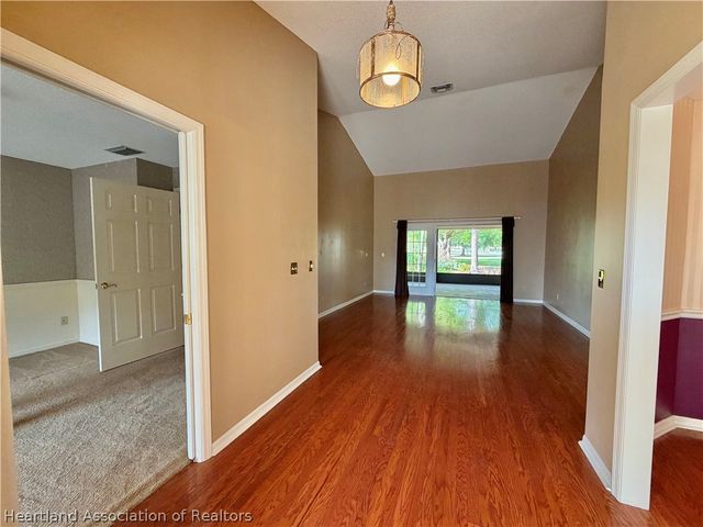 2425 Country Club Road, Sebring, FL 33872