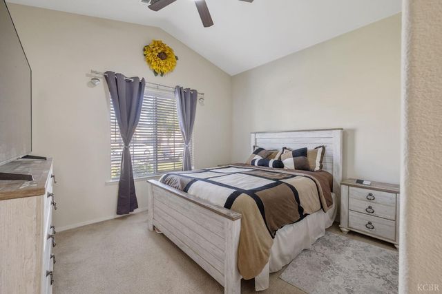 1587 Persimmon Street, Lemoore, CA 93245