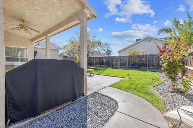 1587 Persimmon Street, Lemoore, CA 93245