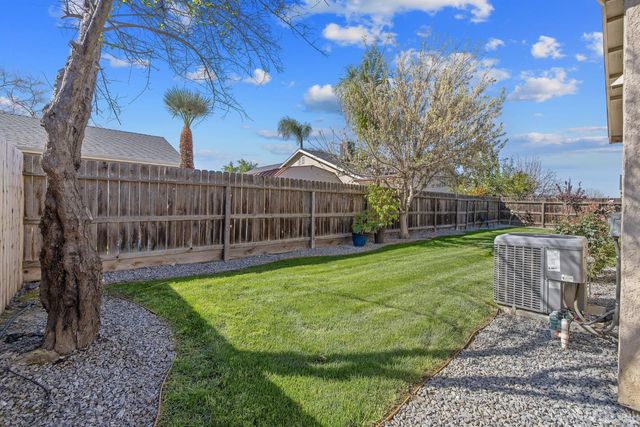 1587 Persimmon Street, Lemoore, CA 93245