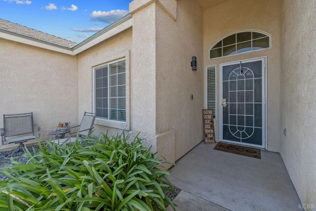 1587 Persimmon Street, Lemoore, CA 93245