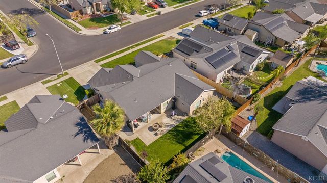 1587 Persimmon Street, Lemoore, CA 93245