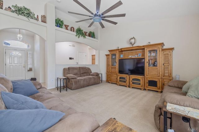 1587 Persimmon Street, Lemoore, CA 93245