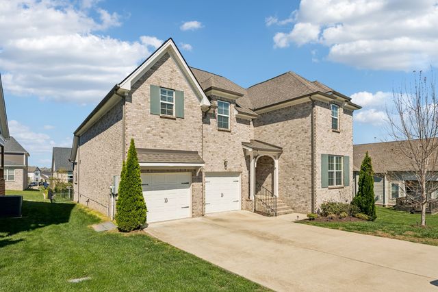 2607 Bramblewood Ln, Thompsons Station, TN 37179