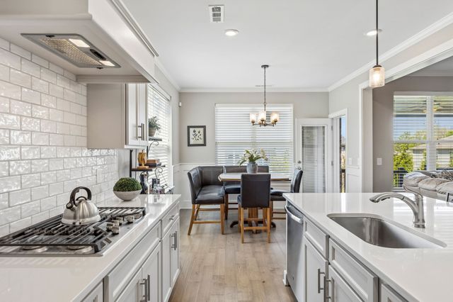 2607 Bramblewood Ln, Thompsons Station, TN 37179