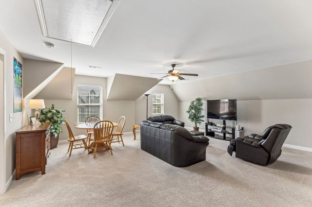 2607 Bramblewood Ln, Thompsons Station, TN 37179