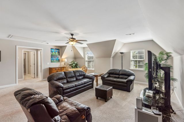 2607 Bramblewood Ln, Thompsons Station, TN 37179