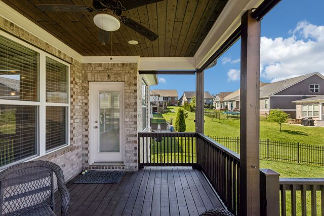 2607 Bramblewood Ln, Thompsons Station, TN 37179