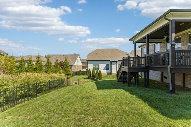 2607 Bramblewood Ln, Thompsons Station, TN 37179