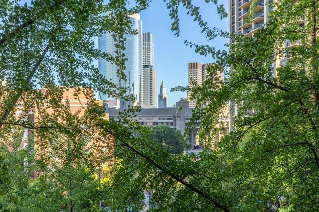 9 Hawthorne Place 7G, Boston, MA 02114