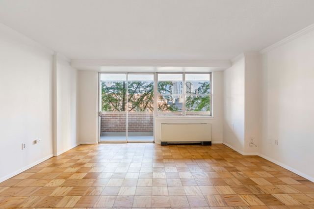 9 Hawthorne Place 7G, Boston, MA 02114