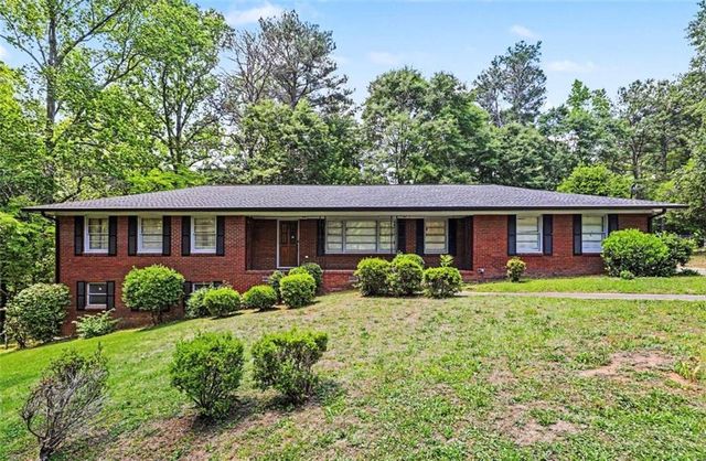 14 N Poplar Street, Fairburn, GA 30213