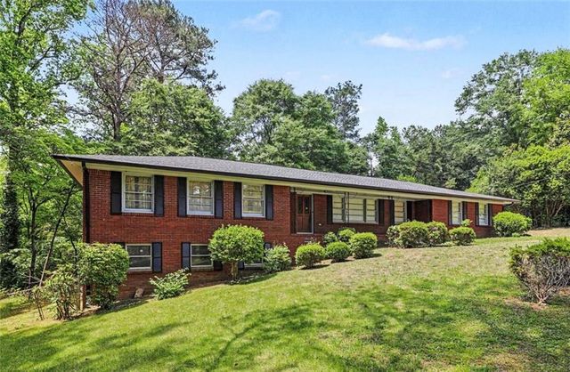 14 N Poplar Street, Fairburn, GA 30213
