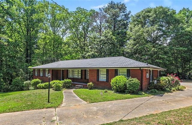 14 N Poplar Street, Fairburn, GA 30213