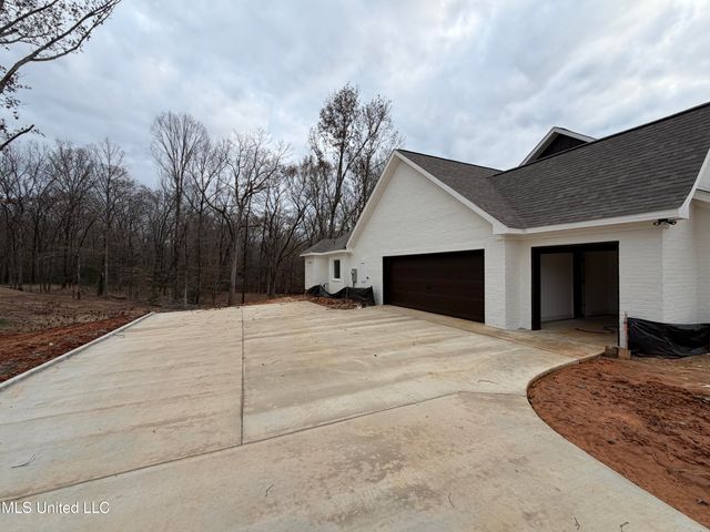 933 Mullican Road, Florence, MS 39073