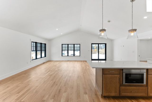 46 Sandwich Road 44, Plymouth, MA 02360