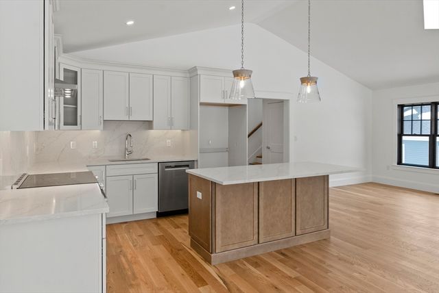 46 Sandwich Road 44, Plymouth, MA 02360