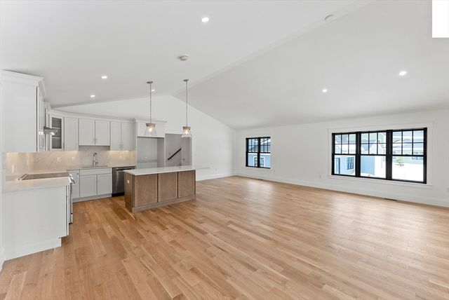 46 Sandwich Road 44, Plymouth, MA 02360