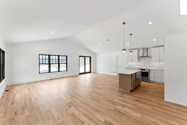 46 Sandwich Road 44, Plymouth, MA 02360