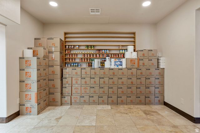 1297 E 600 S, New Harmony, UT 84757