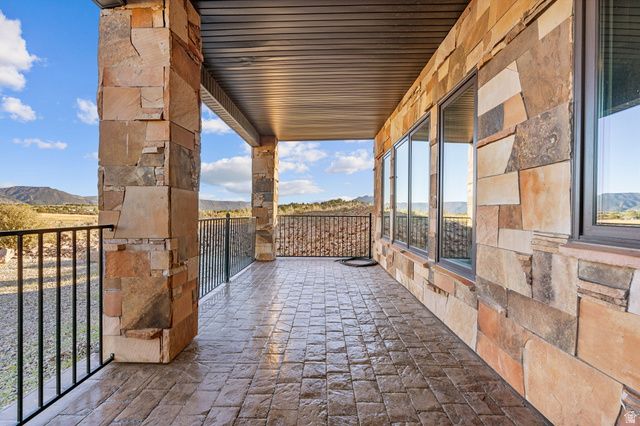 1297 E 600 S, New Harmony, UT 84757