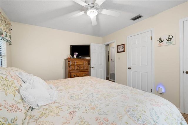 9002 Glen Acres Drive N, Mobile, AL 36608