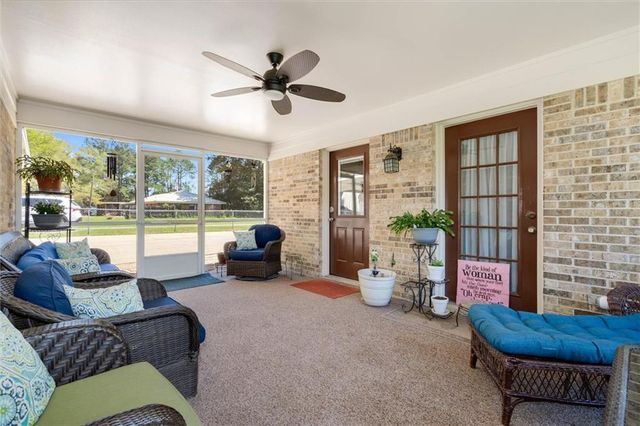 9002 Glen Acres Drive N, Mobile, AL 36608