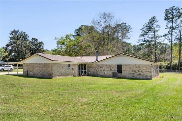 9002 Glen Acres Drive N, Mobile, AL 36608