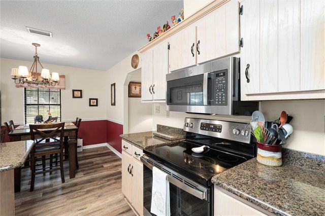 9002 Glen Acres Drive N, Mobile, AL 36608