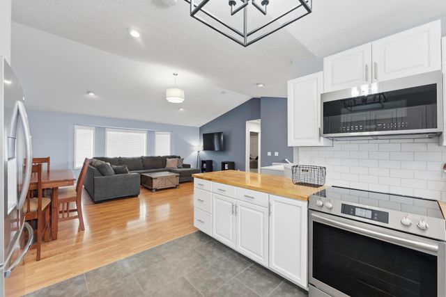 670 W 11th Street, Rush City, MN 55069