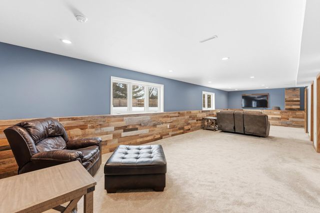 670 W 11th Street, Rush City, MN 55069