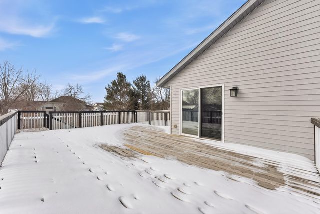670 W 11th Street, Rush City, MN 55069