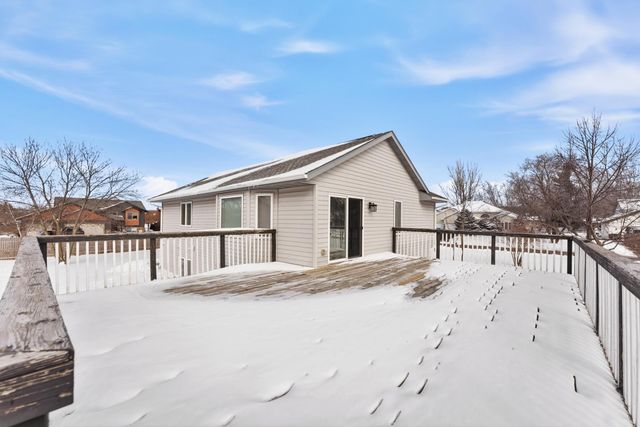 670 W 11th Street, Rush City, MN 55069