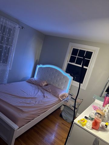 516 Main St 1, Walpole, MA 02081