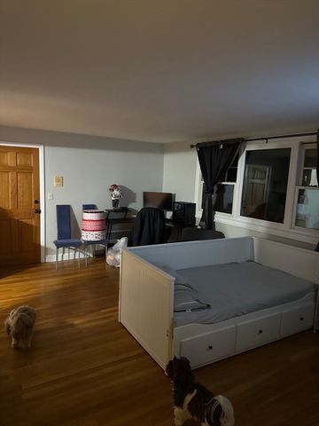 516 Main St 1, Walpole, MA 02081