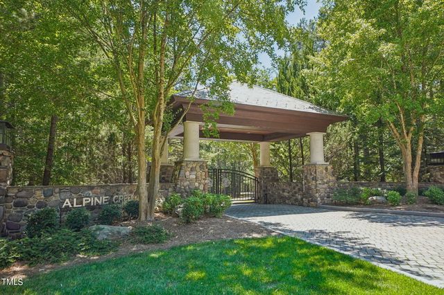 1421 Alpine Crk Drive, Raleigh, NC 27614