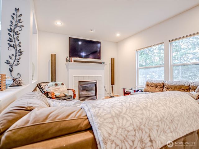 4375 249th Avenue SE, Sammamish, WA 98029