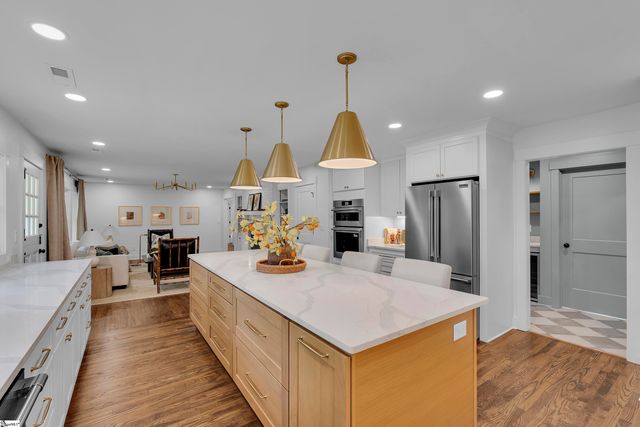 111 Rolling Green Circle, Greenville, SC 29615