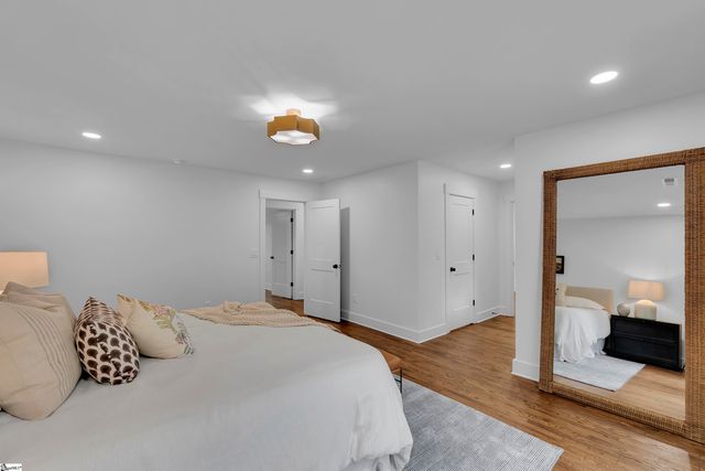 111 Rolling Green Circle, Greenville, SC 29615