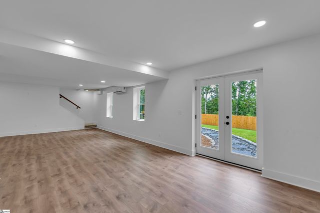 111 Rolling Green Circle, Greenville, SC 29615