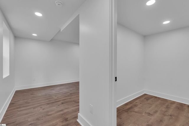 111 Rolling Green Circle, Greenville, SC 29615