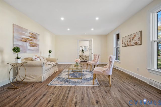 1677 Forest Glenn Cir, Chesterfield, VA 23836