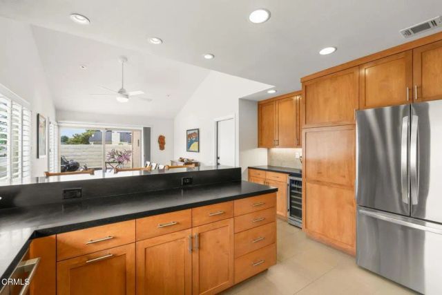 960 Emerald Court, Ventura, CA 93004
