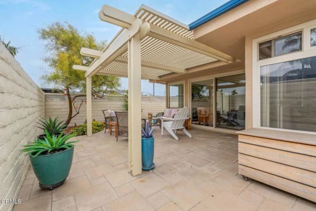 960 Emerald Court, Ventura, CA 93004