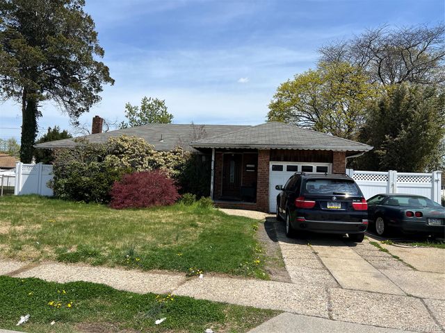 1175 Village Avenue, North Baldwin, NY 11510