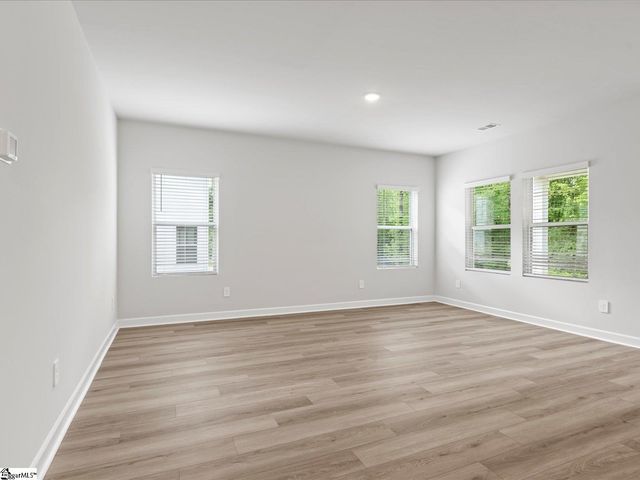 207 Merriweather Way, Spartanburg, SC 29306