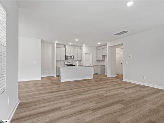 207 Merriweather Way, Spartanburg, SC 29306